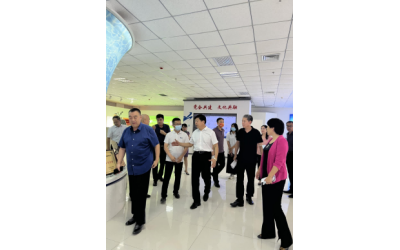 吐鲁番市政协副主席、党组成员董学忠一行来我公司调研视察